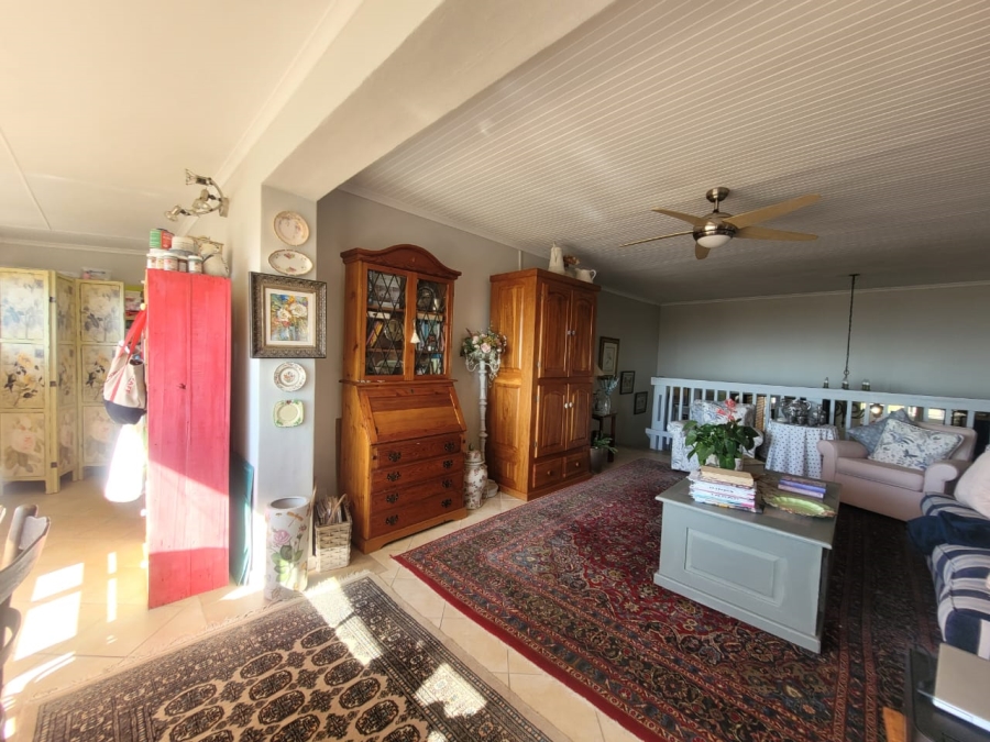 2 Bedroom Property for Sale in Wavecrest Eastern Cape